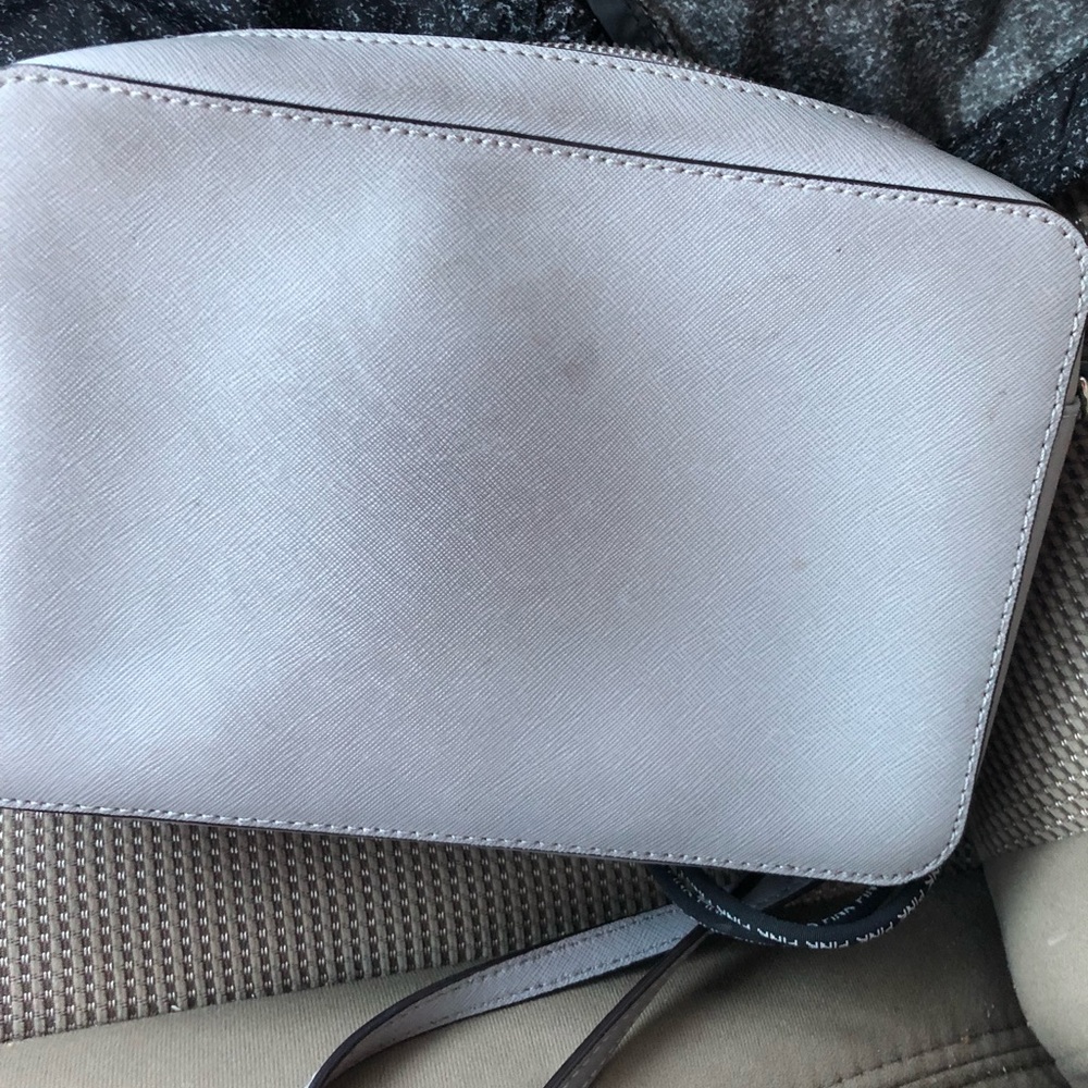 Michael Kira gray crossbody! Amazing condition!